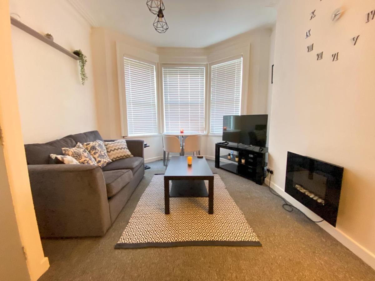Cheap & Cheerful Apartment Near Bangor Marina Exteriör bild