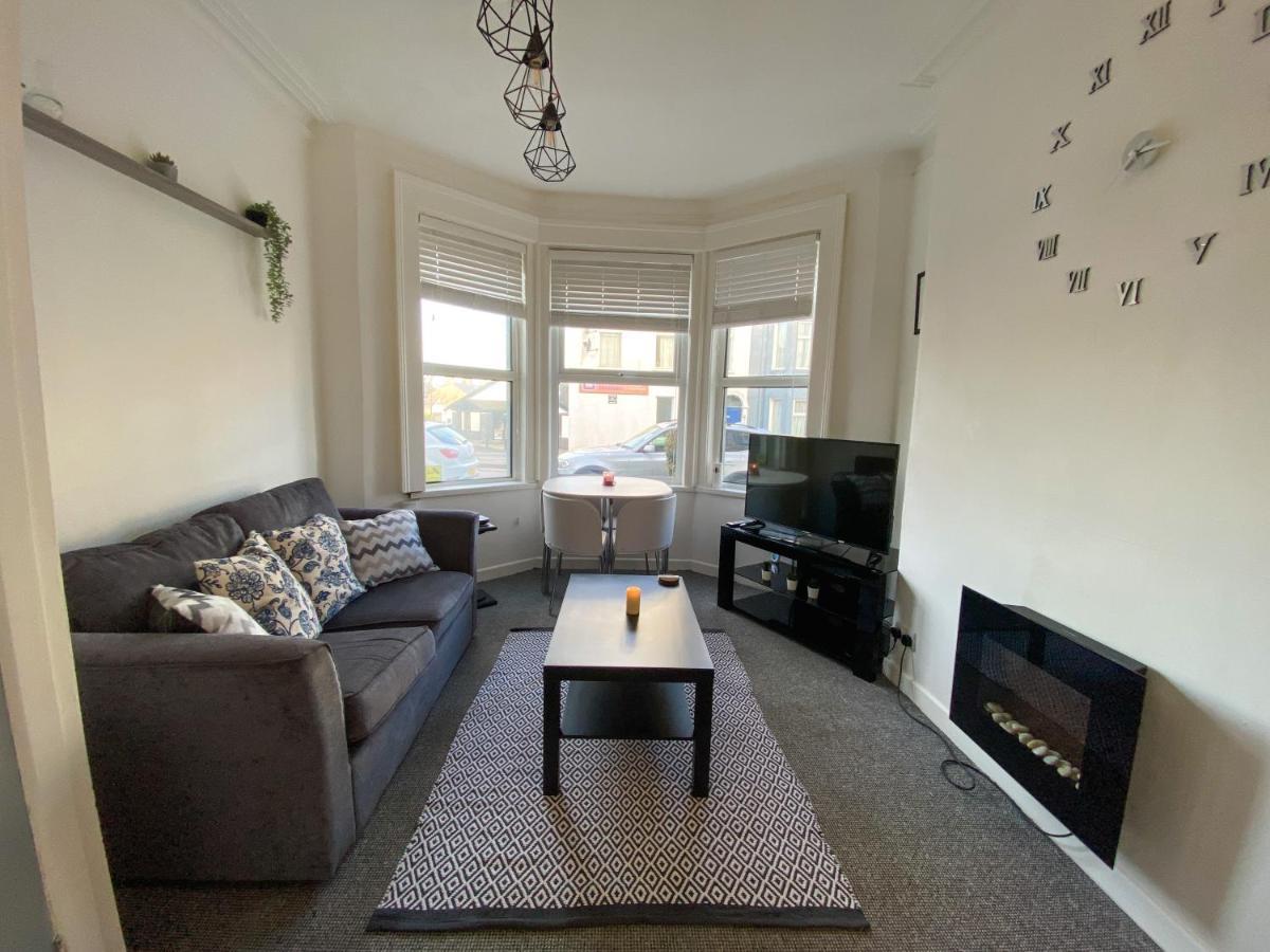 Cheap & Cheerful Apartment Near Bangor Marina Exteriör bild
